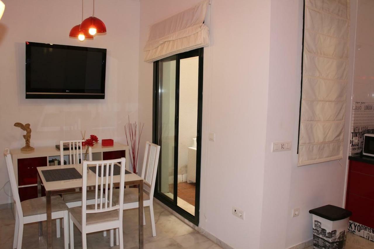 Apartamentos Rg Triana, Calle Castilla Con Patio Sewilla Zewnętrze zdjęcie